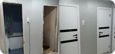Монтаж межкомнатных дверей